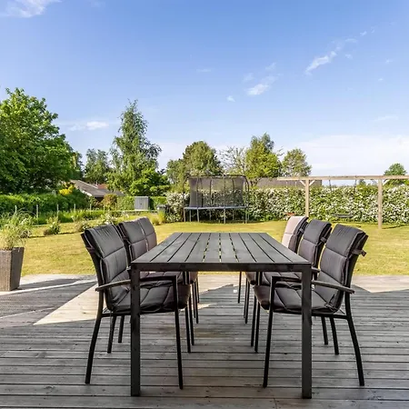 Nyaraló Anneke - 500m From The Sea By Interhome